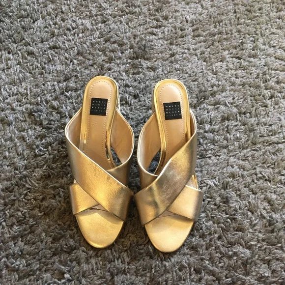 White House Black Market Gold Metallic Criss Cross Slides 6.5 Stunning - Picture 1 of 5